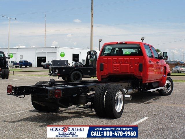 2024 Chevrolet Silverado MD LT