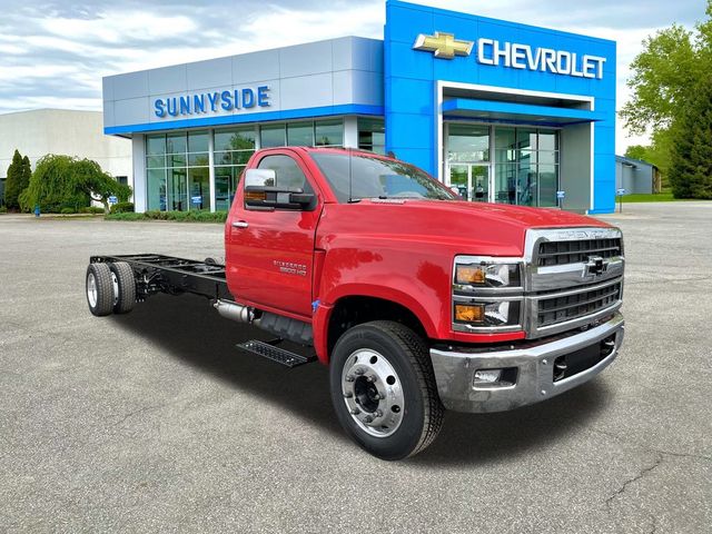 2024 Chevrolet Silverado MD LT