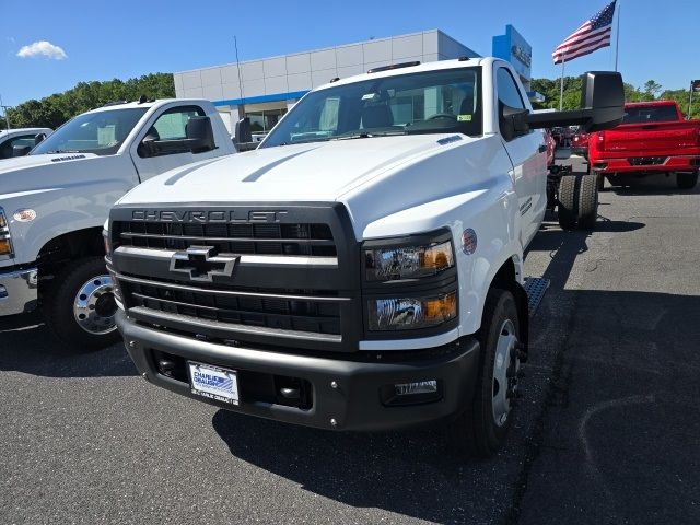 2024 Chevrolet Silverado MD 