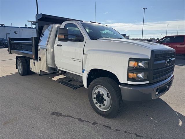 2024 Chevrolet Silverado MD 