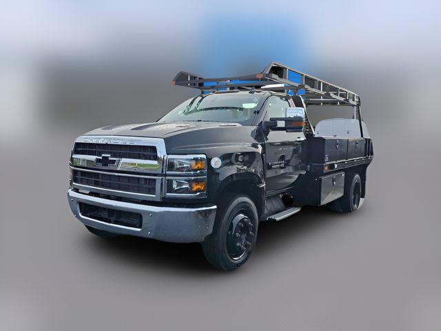 2024 Chevrolet Silverado MD LT