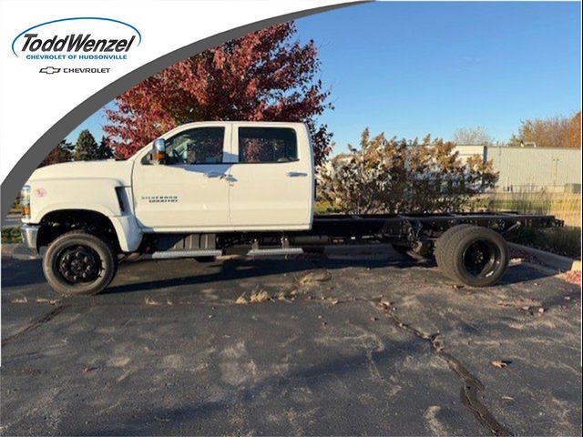 2024 Chevrolet Silverado MD 