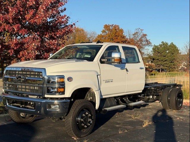 2024 Chevrolet Silverado MD 