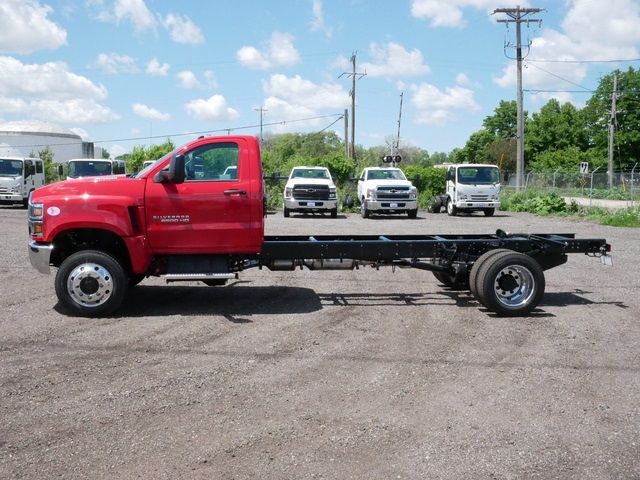 2024 Chevrolet Silverado MD 