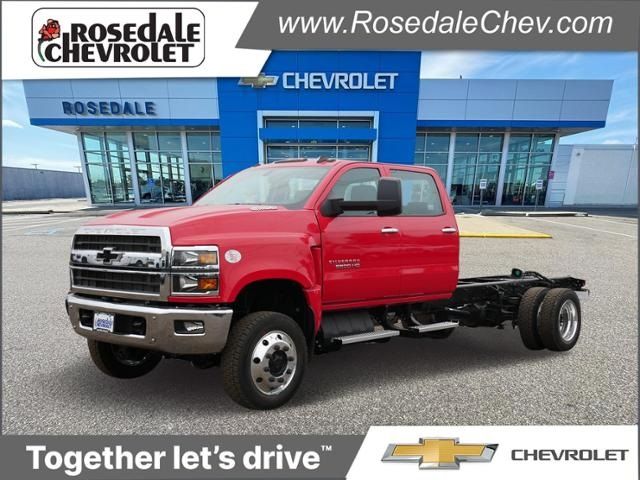 2024 Chevrolet Silverado MD LT