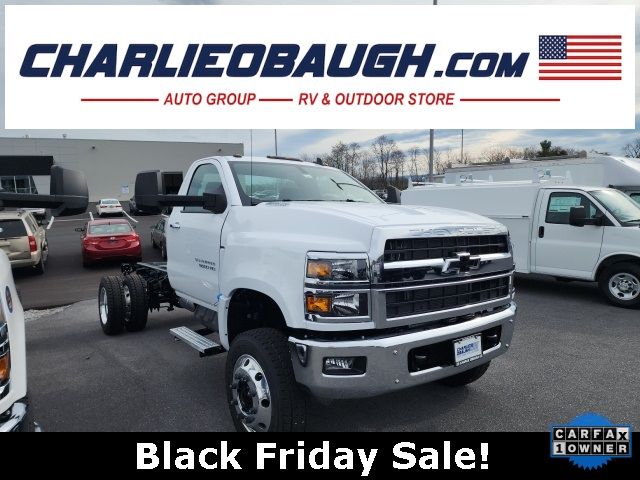 2024 Chevrolet Silverado MD LT