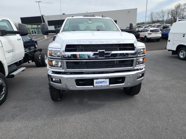 2024 Chevrolet Silverado MD LT