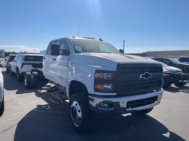 2024 Chevrolet Silverado MD LT