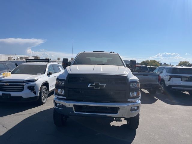 2024 Chevrolet Silverado MD LT