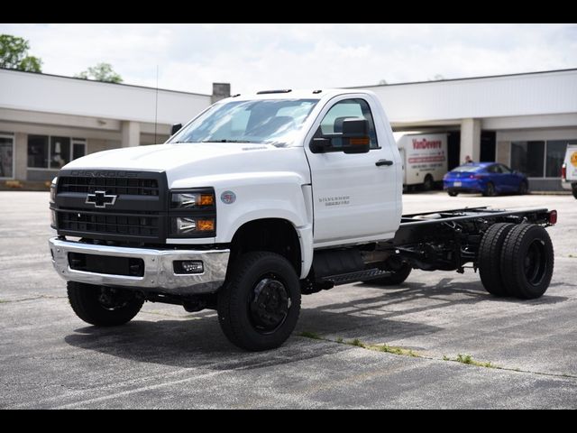 2024 Chevrolet Silverado MD 