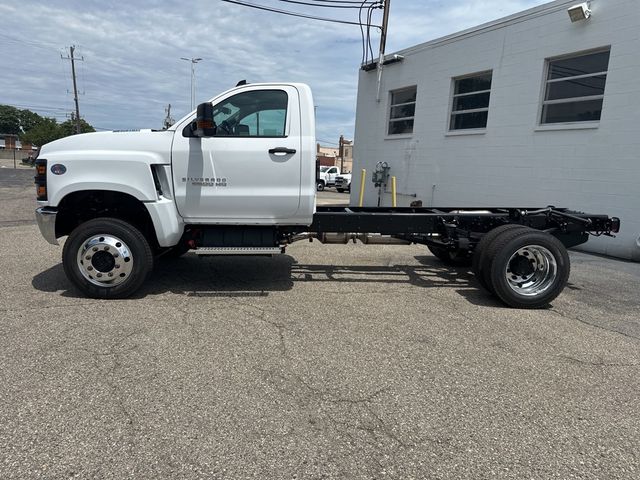 2024 Chevrolet Silverado MD 