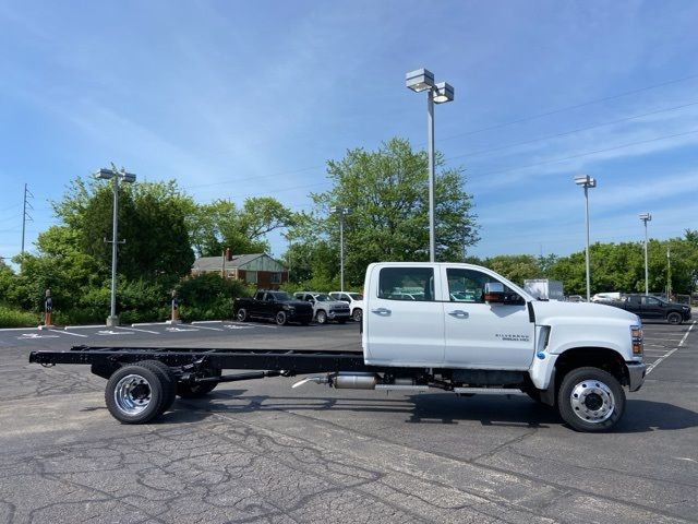 2024 Chevrolet Silverado MD 