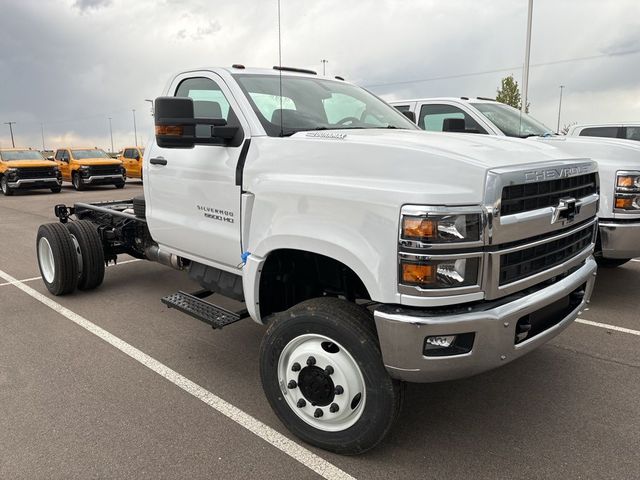 2024 Chevrolet Silverado MD 