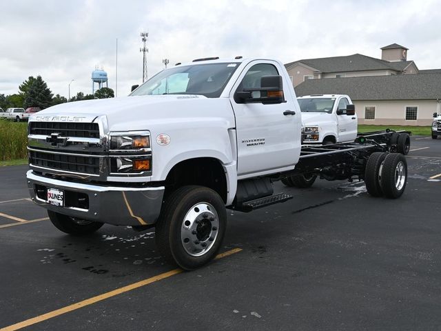 2024 Chevrolet Silverado MD 