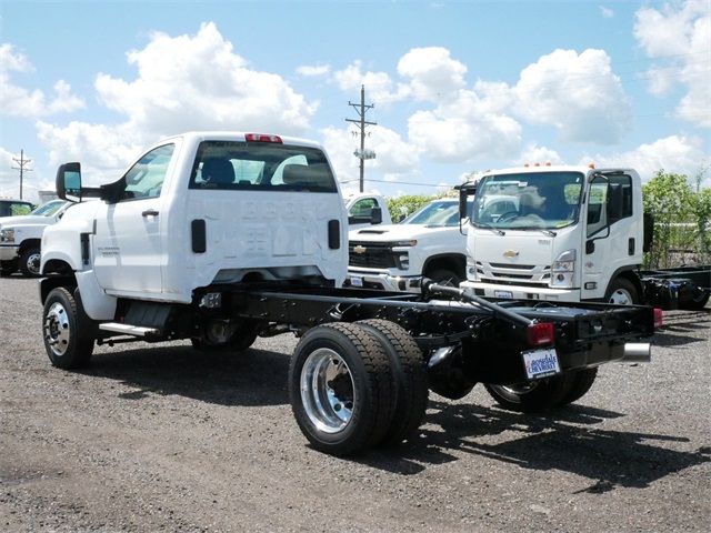 2024 Chevrolet Silverado MD LT