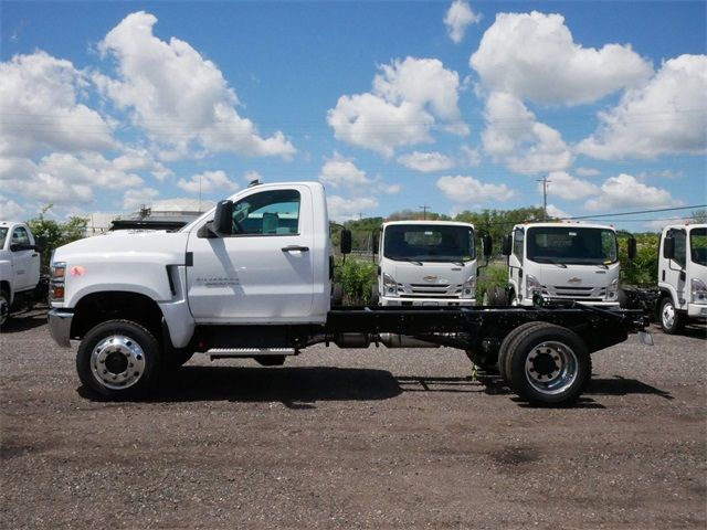 2024 Chevrolet Silverado MD LT