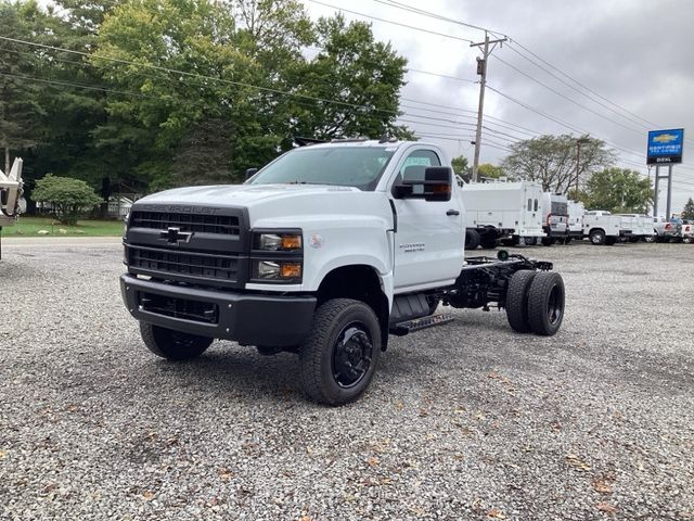 2024 Chevrolet Silverado MD LT