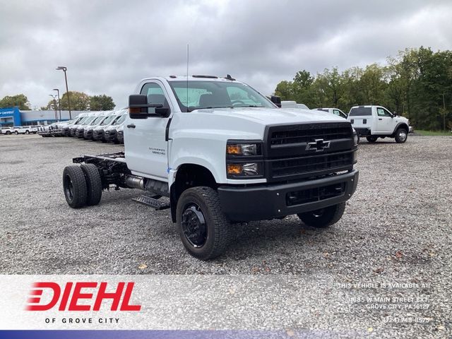 2024 Chevrolet Silverado MD LT