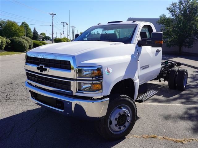 2024 Chevrolet Silverado MD 