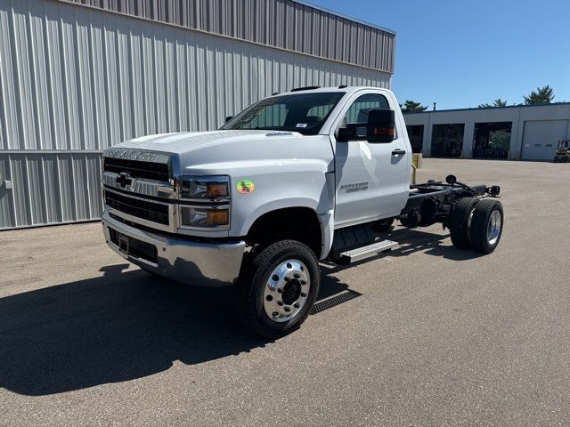 2024 Chevrolet Silverado MD 