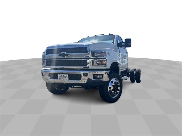 2024 Chevrolet Silverado MD LT