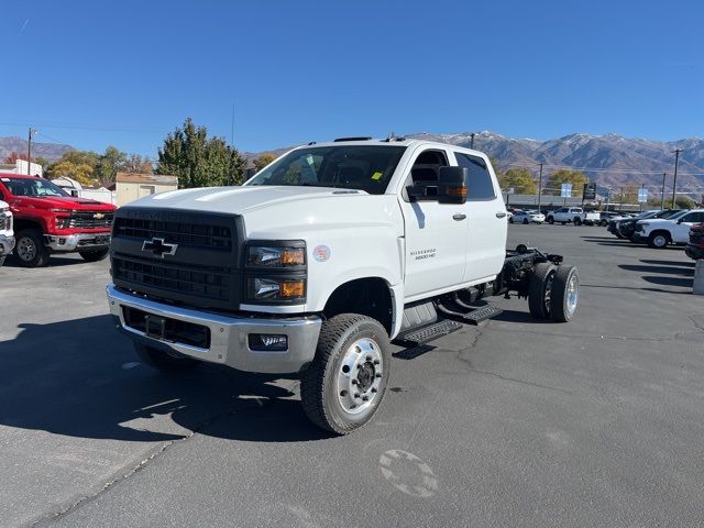 2024 Chevrolet Silverado MD LT