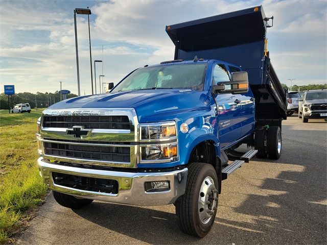 2024 Chevrolet Silverado MD LT