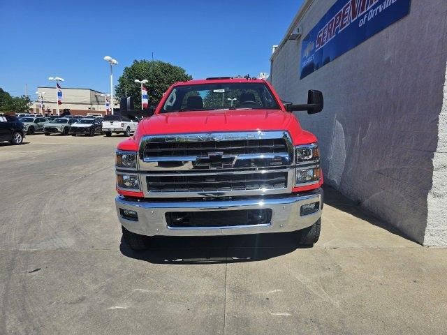 2024 Chevrolet Silverado MD LT