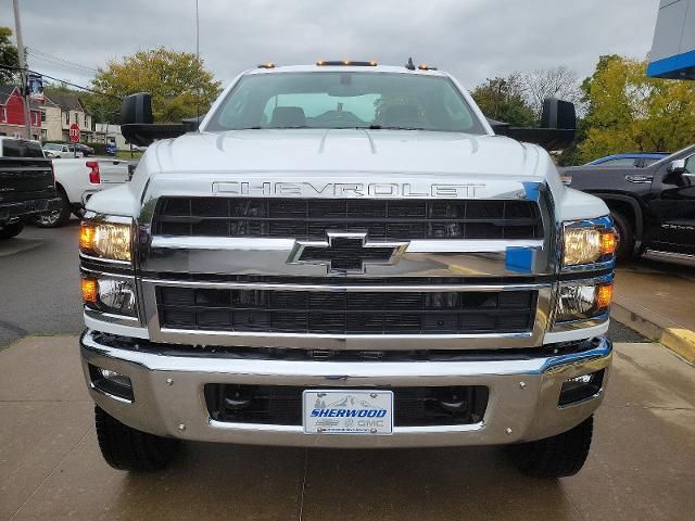 2024 Chevrolet Silverado MD LT