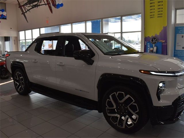 2024 Chevrolet Silverado EV RST