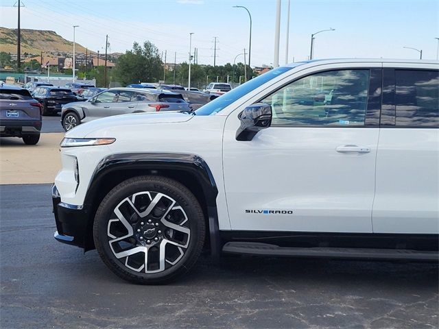 2024 Chevrolet Silverado EV RST