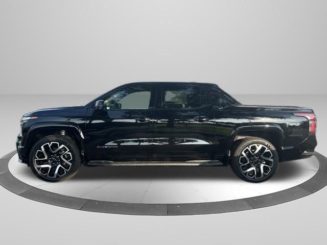 2024 Chevrolet Silverado EV RST