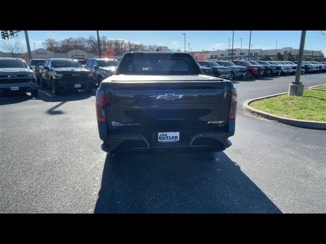 2024 Chevrolet Silverado EV RST