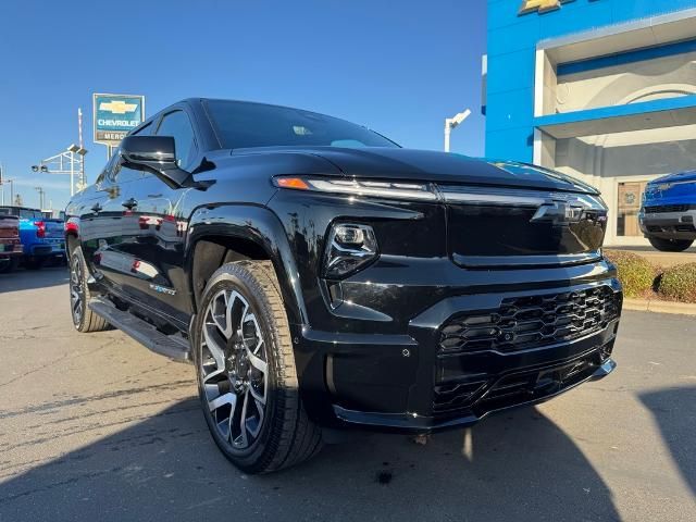 2024 Chevrolet Silverado EV RST