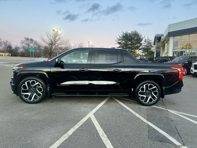 2024 Chevrolet Silverado EV RST