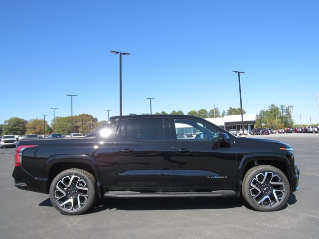 2024 Chevrolet Silverado EV RST