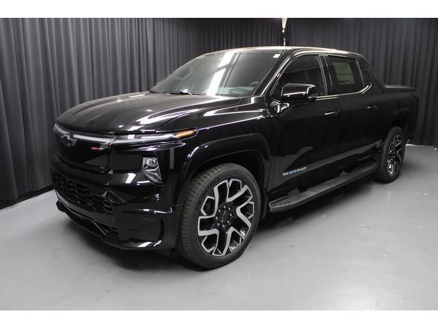 2024 Chevrolet Silverado EV RST