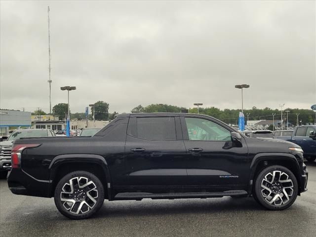 2024 Chevrolet Silverado EV RST