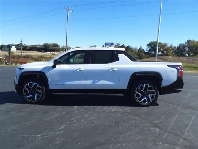 2024 Chevrolet Silverado EV RST