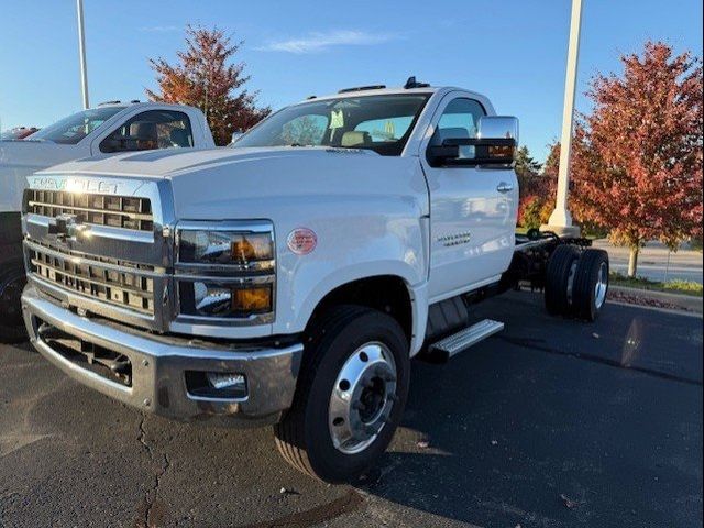 2024 Chevrolet Silverado MD Work Truck