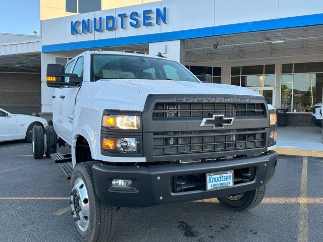 2024 Chevrolet Silverado MD LT