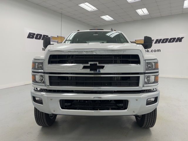 2024 Chevrolet Silverado MD LT