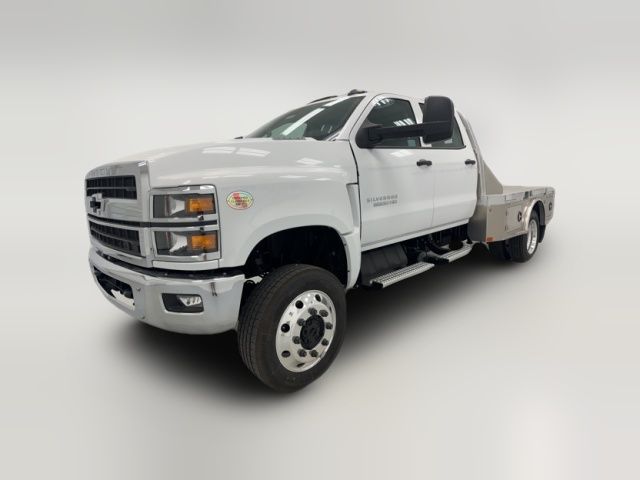 2024 Chevrolet Silverado MD LT