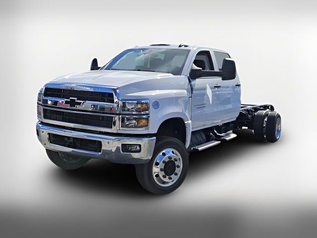 2024 Chevrolet Silverado MD LT