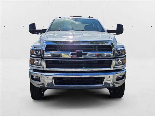 2024 Chevrolet Silverado MD LT
