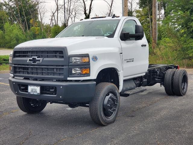 2024 Chevrolet Silverado MD Work Truck