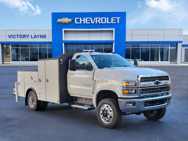 2024 Chevrolet Silverado MD LT