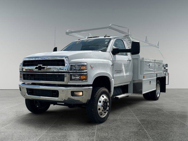 2024 Chevrolet Silverado MD LT