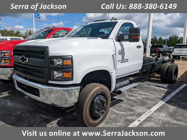 2024 Chevrolet Silverado MD LT