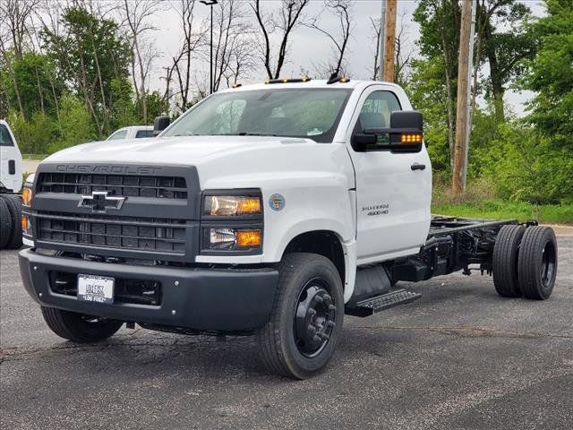 2024 Chevrolet Silverado MD Work Truck